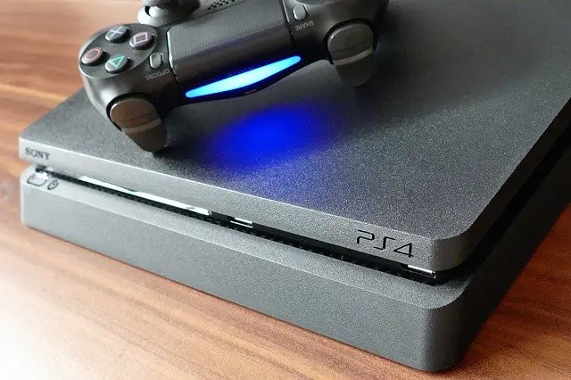 can a portable generator run a ps4 or computer?